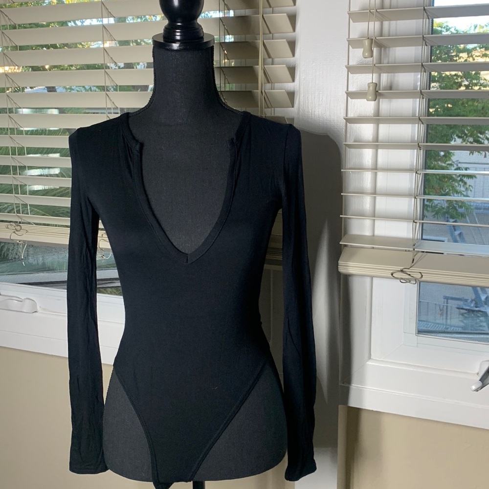 V neck bodysuit